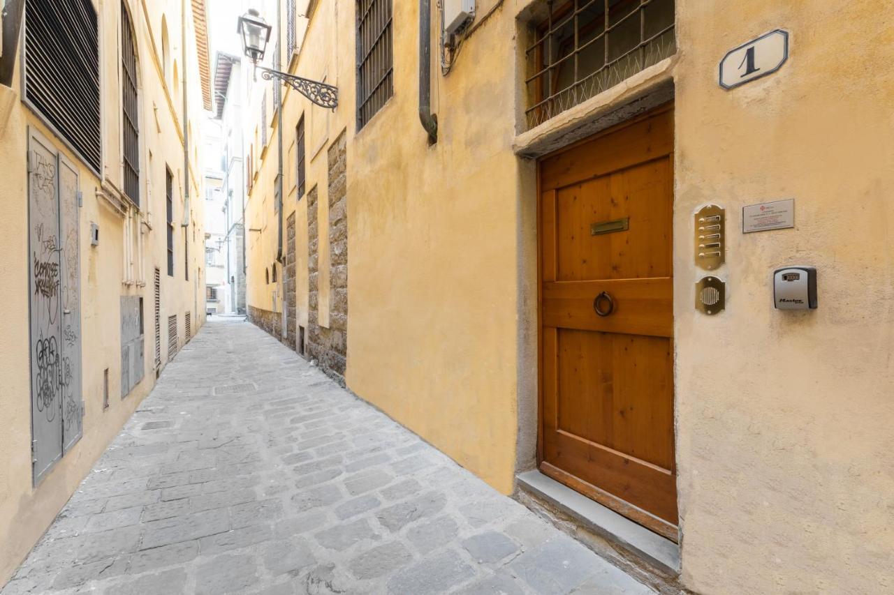 Apartment Santa Trinita Industrial Flat Florenz